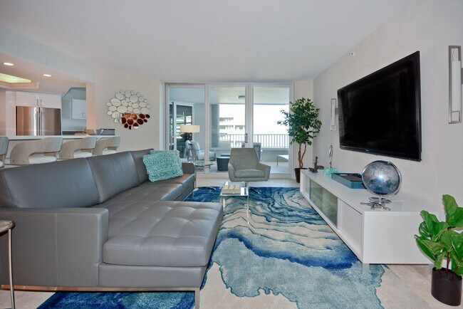 Building Photo - 5200 N Ocean Dr