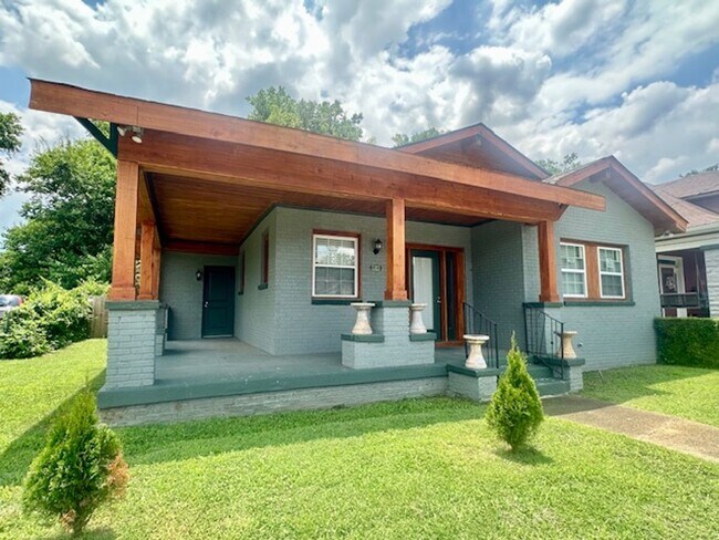 Foto del edificio - 1313 Tremont Ave