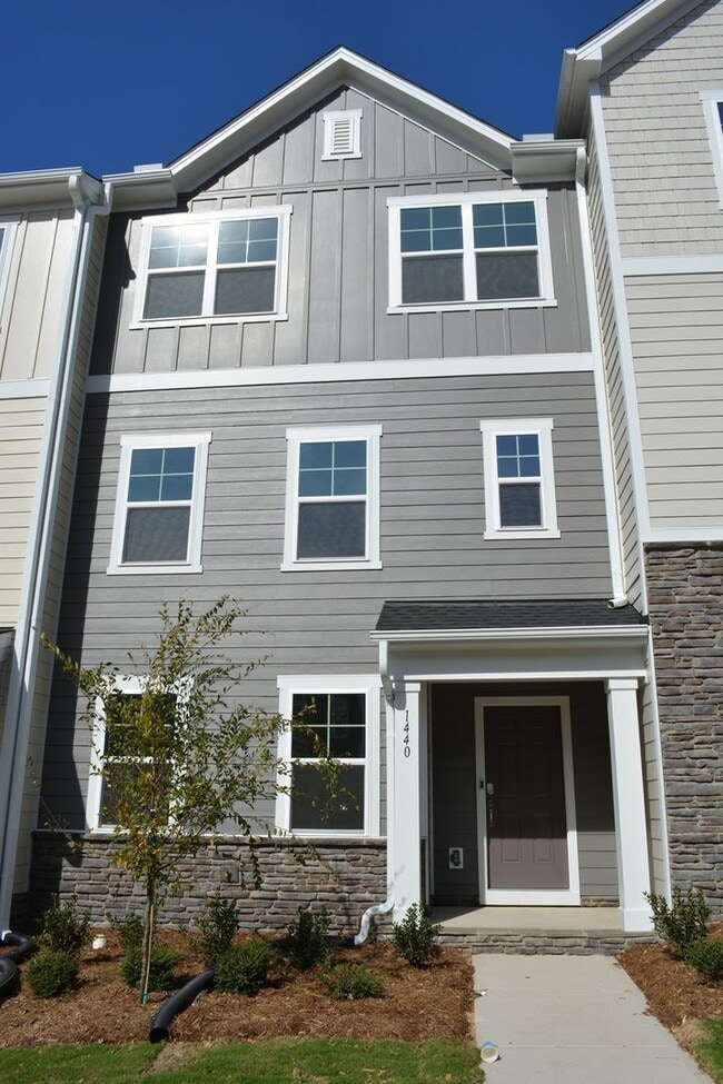 Foto del edificio - 1440 Jay Rd