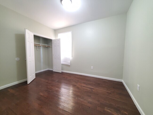 Unit 1 - 172 N 14th St