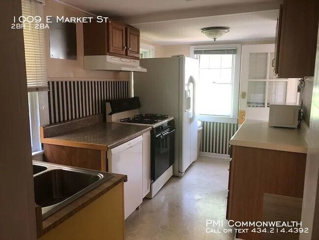 Foto del edificio - 1009 E Market St