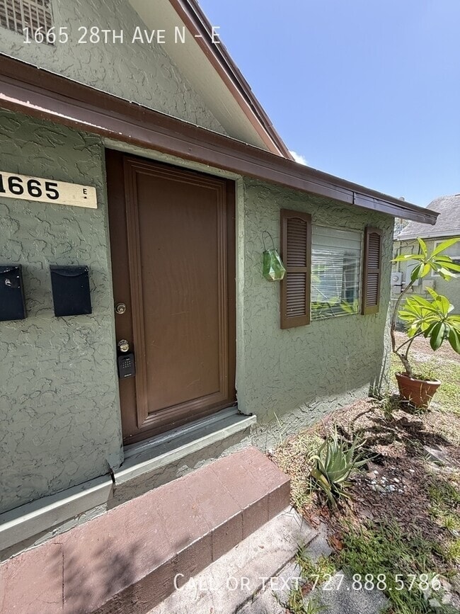 Building Photo - 1665 28th Ave N
