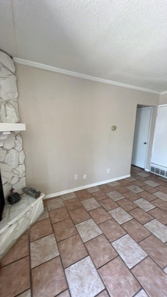 Building Photo - 902 Toyah Creek Ln