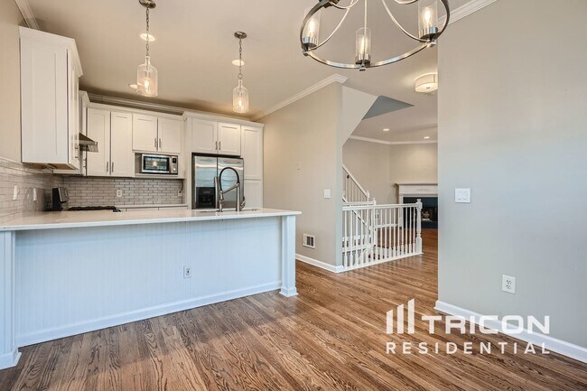 Foto del edificio - 712 Gardenside Cir SE