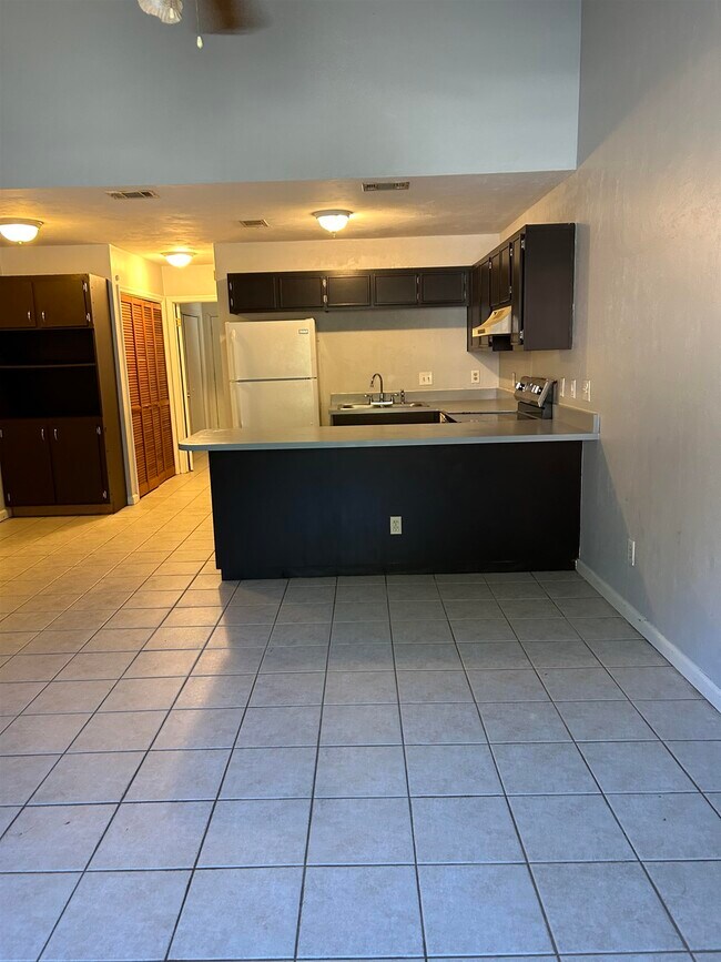 Foto del edificio - 1099 Ocala Rd