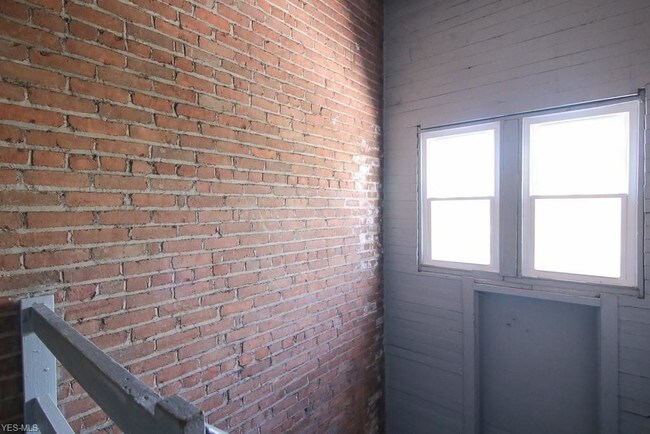 Foto del edificio - 13601 Othello Ave