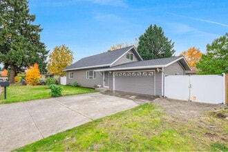 Building Photo - 9111 NE 73rd St