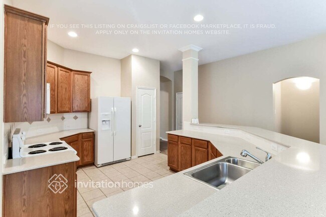 Foto del edificio - 16127 Dusty Path Ln