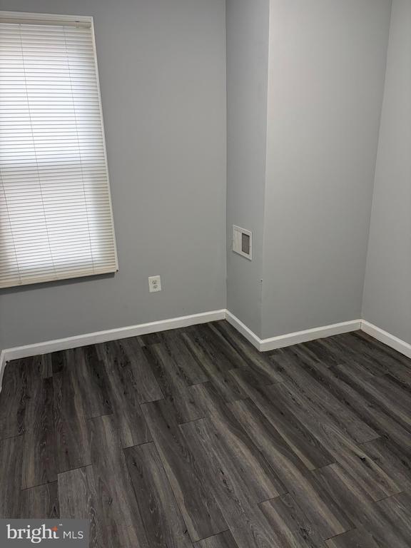 Building Photo - 75 Jersey St