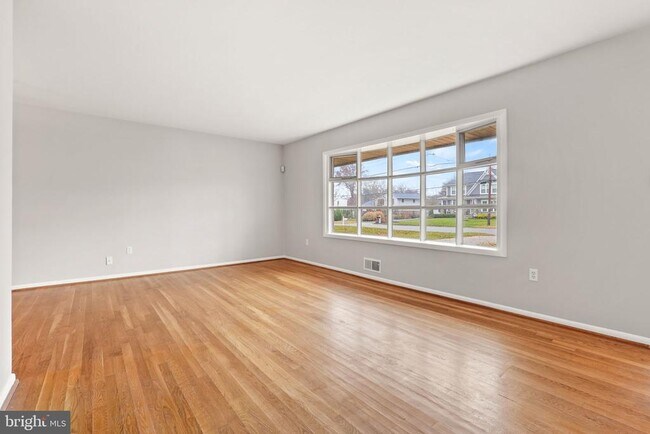Foto del edificio - 8816 Fort Hunt Rd