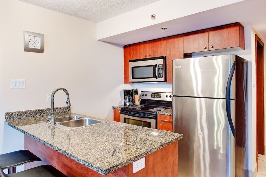 Building Photo - 21239 Gary Dr