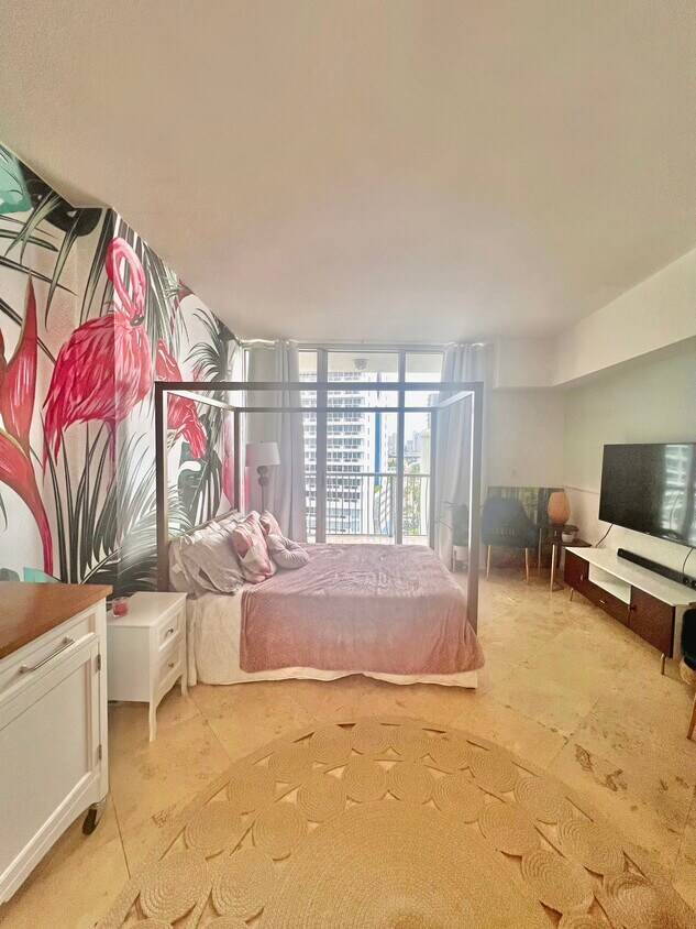 Foto principal - 1750 N Bayshore Dr