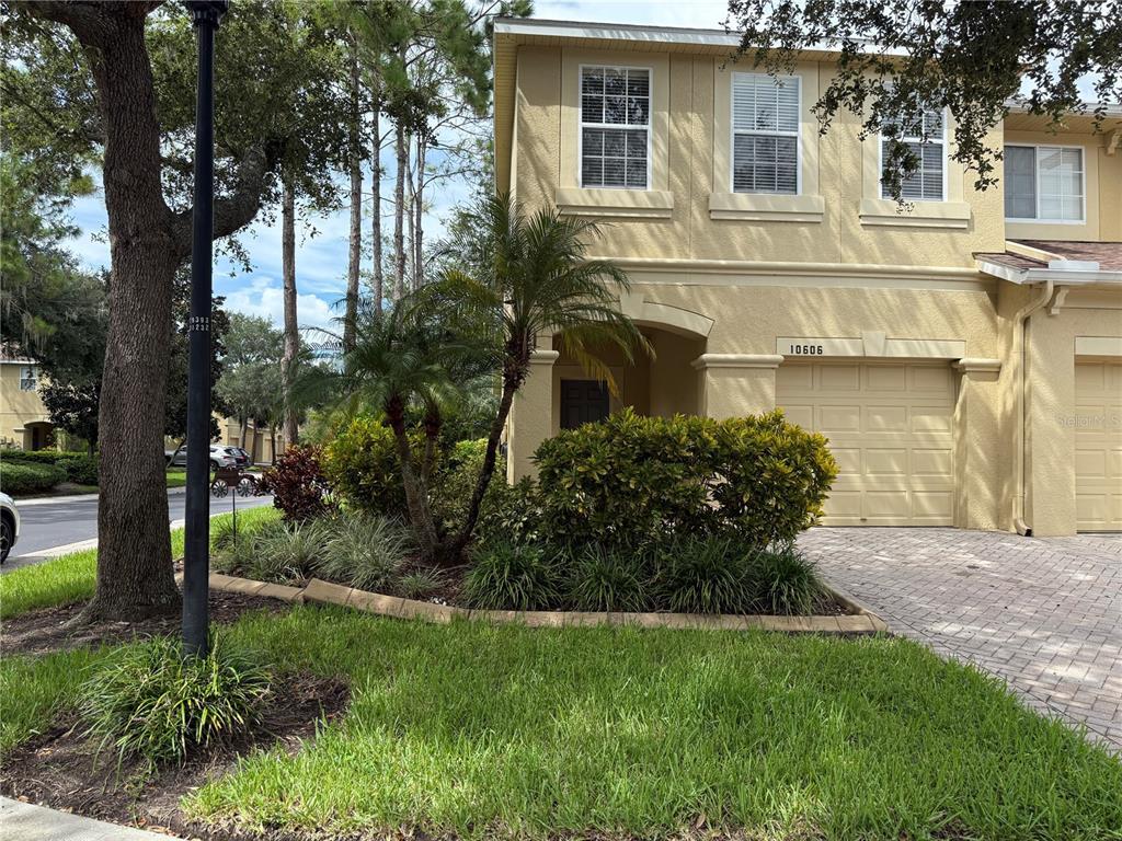 Foto principal - 10606 Shady Falls Ct