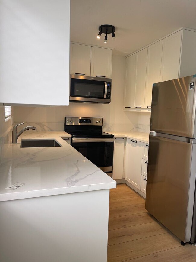 Foto del edificio - 2238 Manchester Ave