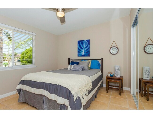 Foto del edificio - 1209 Hemlock Ave