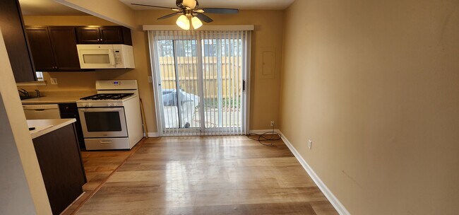 Dining Room - 41174 N Woodbury Green Dr