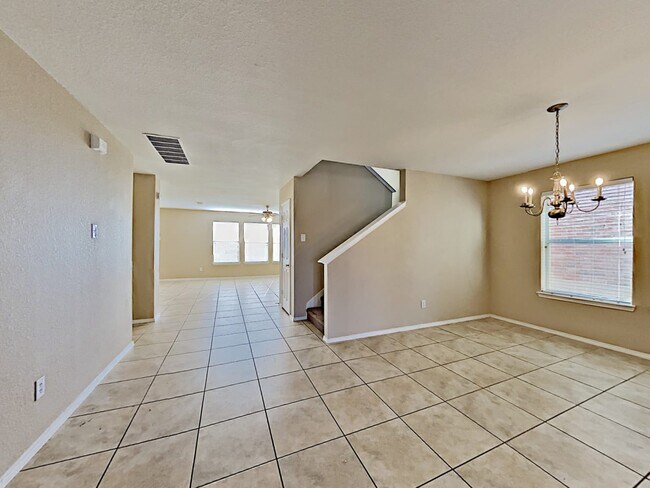 Building Photo - 5800 Westgate Dr