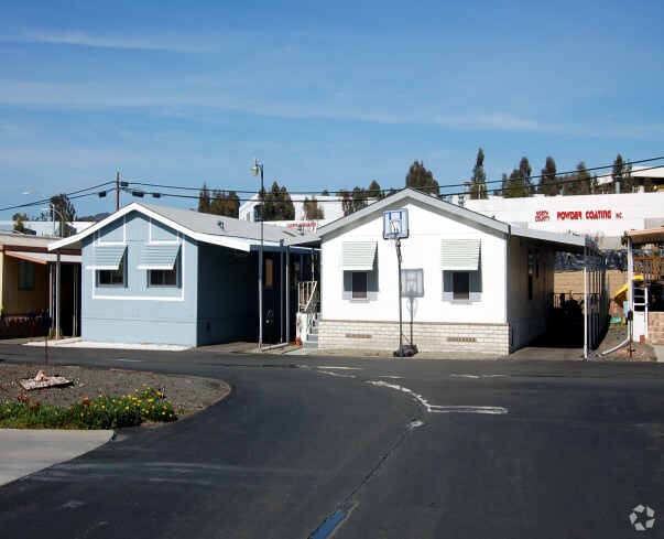 Foto del edificio - Springdale Estates Mobile Home Park