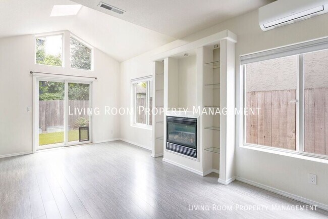 Foto del edificio - 7604 N McKenna Ave