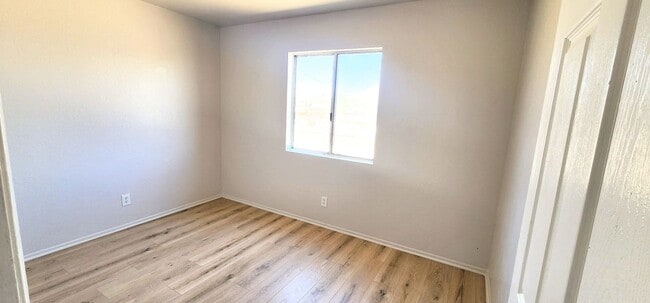 Building Photo - 6474 Camarilla Ave