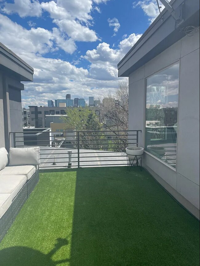 Foto del edificio - 2639 17th St