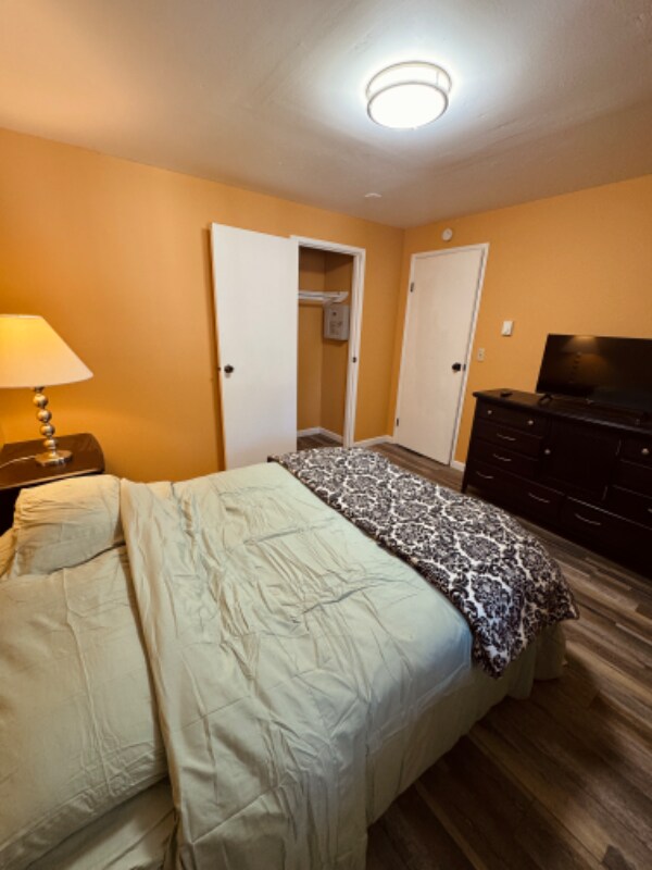 Foto del edificio - 7826 Emerald Dr SW