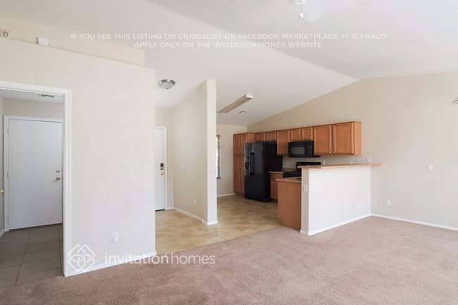 Foto del edificio - 8207 S 18th St