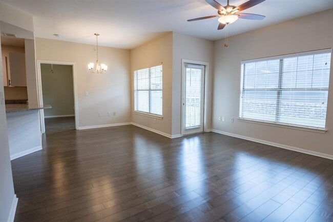 Building Photo - 2320 Gracy Farms Ln