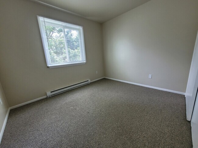 Building Photo - 717 S Timmers Ln