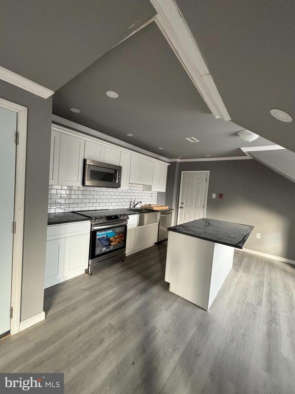 Building Photo - 2025 N 62nd St