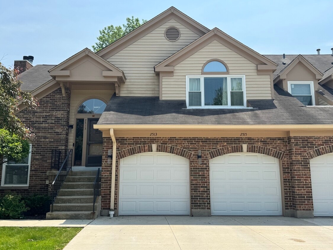 Primary Photo - 2515 Live Oak Ln
