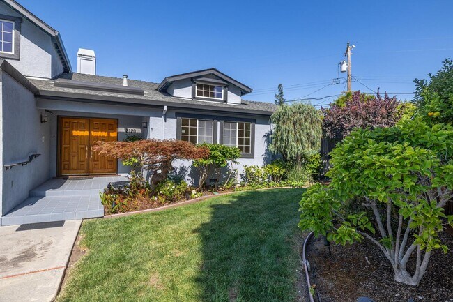 Foto del edificio - Elegant 3-Bedroom Home in Palo Alto’s Midt...