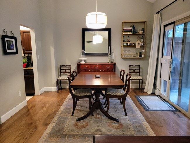 Building Photo - 3831 Apache Ct W