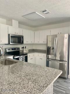 Building Photo - 5604 Beach Dr