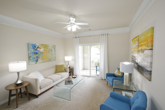 Sala de estar Lyon - Abberly Place II at White Oak Crossing