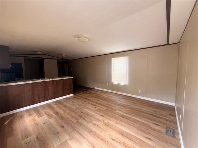 Foto del edificio - 541 Simmons Dr