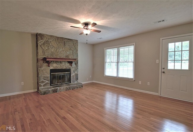 Foto del edificio - 408 Ironwood Way