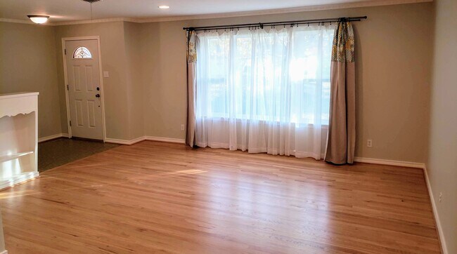 Foto del edificio - 10535 Lakemere Dr