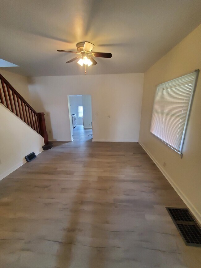 Foto del edificio - 610 4th Ave