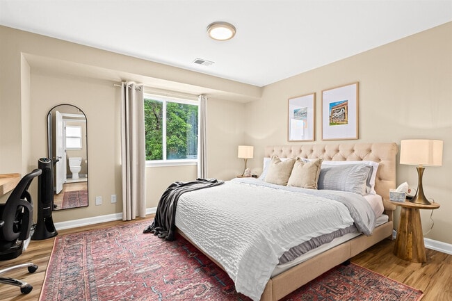 Foto del edificio - 18423 Sharon Ln