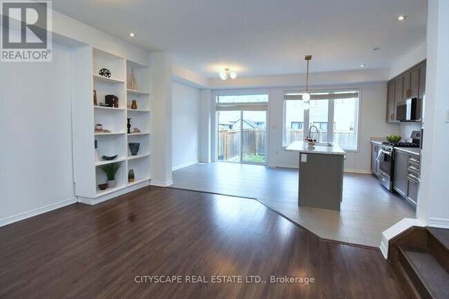 Photo du bâtiment - 16 Kelso Dr