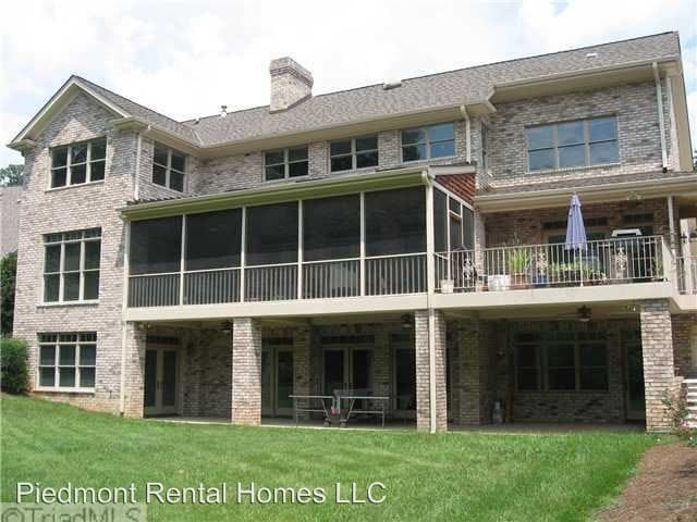 Building Photo - 3003 Starmount Farms Dr