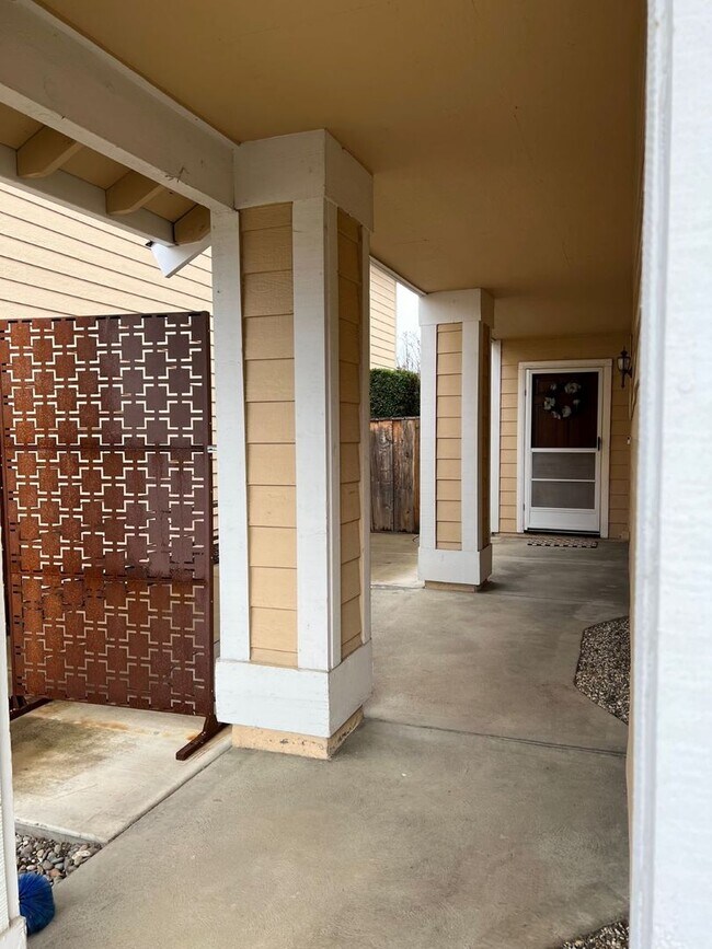 Building Photo - Campbell Gem