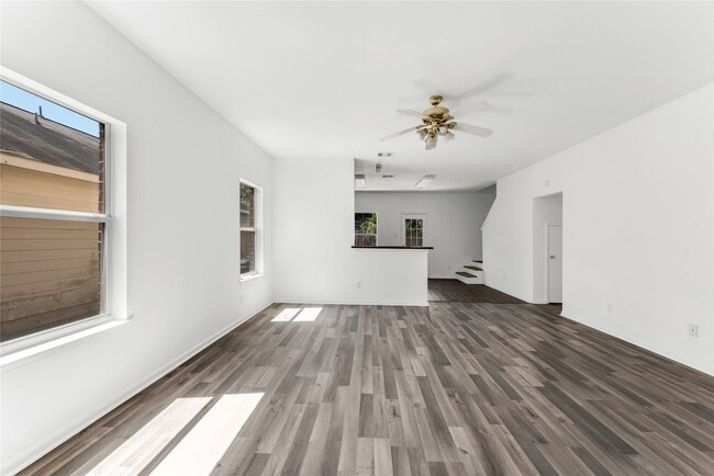 Building Photo - 7415 Kransburg Ranch Dr