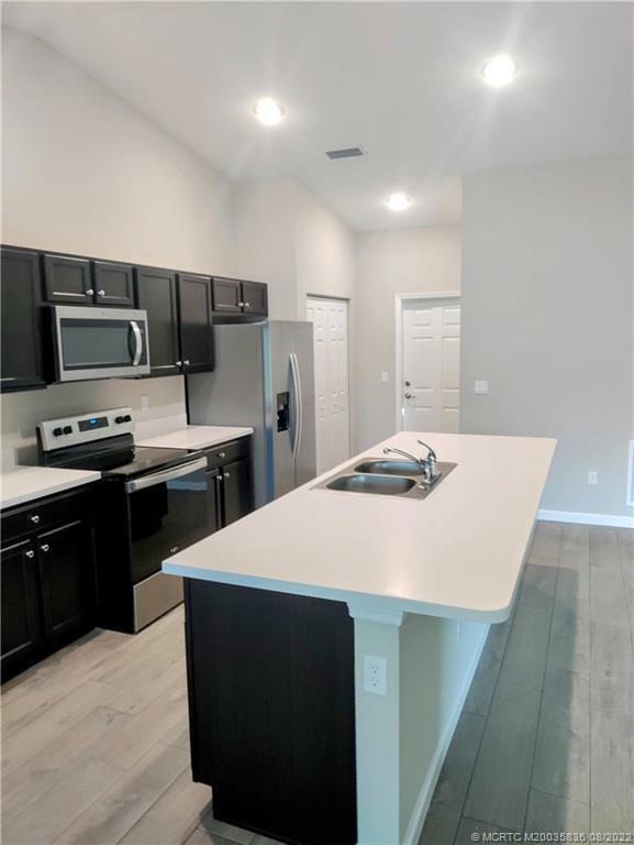 Foto del edificio - 1410 SW Flounder Ln