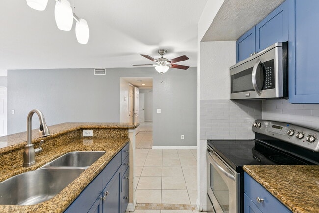 Building Photo - 5112 Conroy Rd