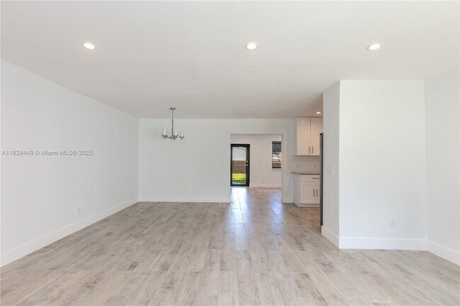 Foto del edificio - 1116 NE 117th St
