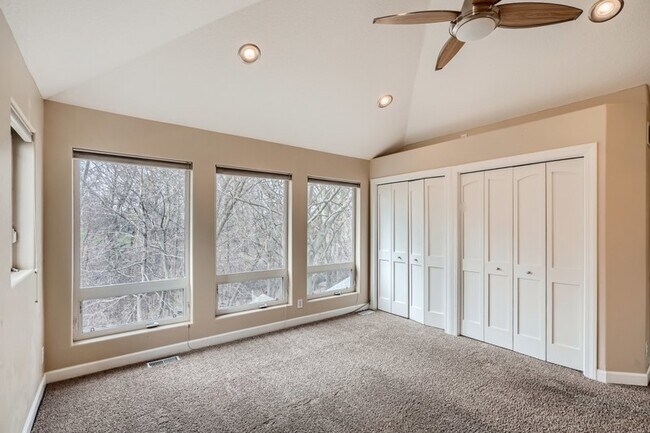 Building Photo - 2296 Highwood Avenue E