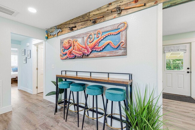 Building Photo - 22 Waynel Cir SE