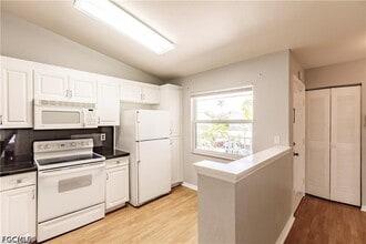 Building Photo - 14503 Lakewood Trace Ct